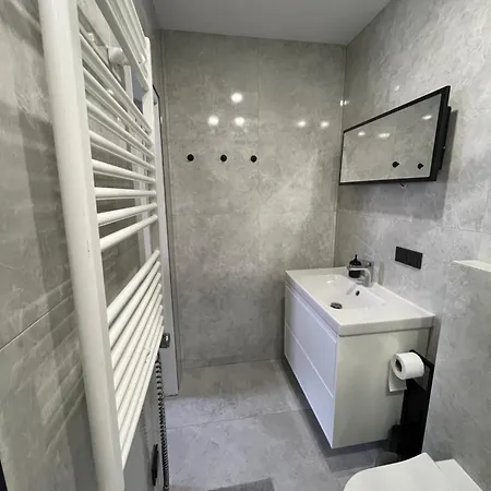 Spacious & Stylish Old Town *